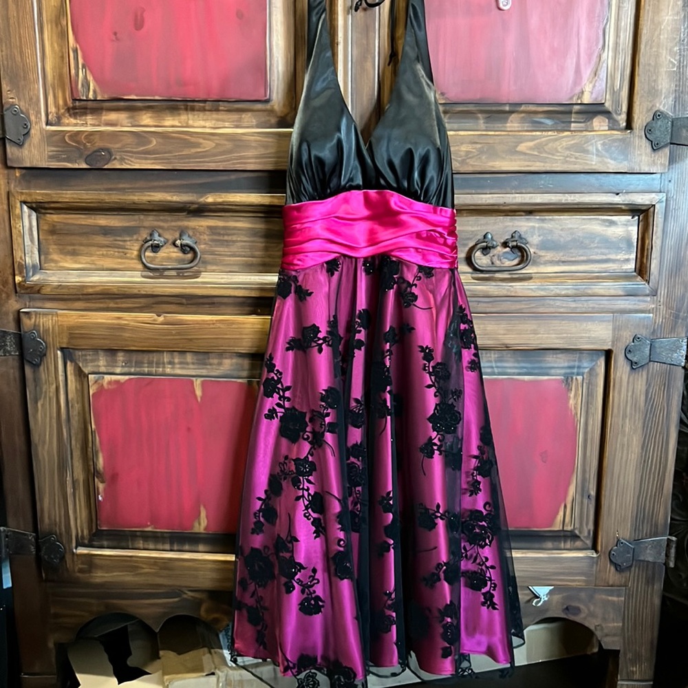 Betsy and Adam Backless Black and Pink Midi Dress, Size 4
